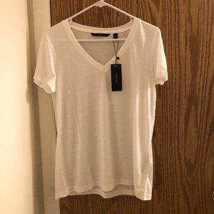NWT White V Neck Short Sleeve T-shirt
